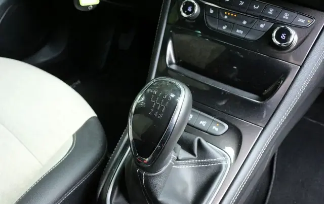 OPEL Astra 1.4 Turbo Edition