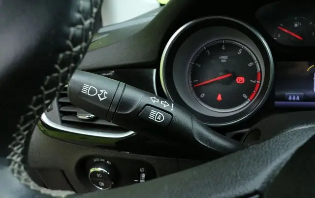 OPEL Astra 1.4 Turbo Edition