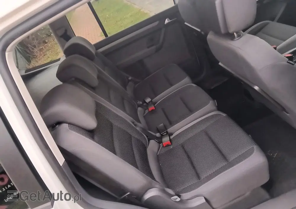 VOLKSWAGEN Touran 2.0 TDI DPF BlueMotion Technology DSG Comfortline