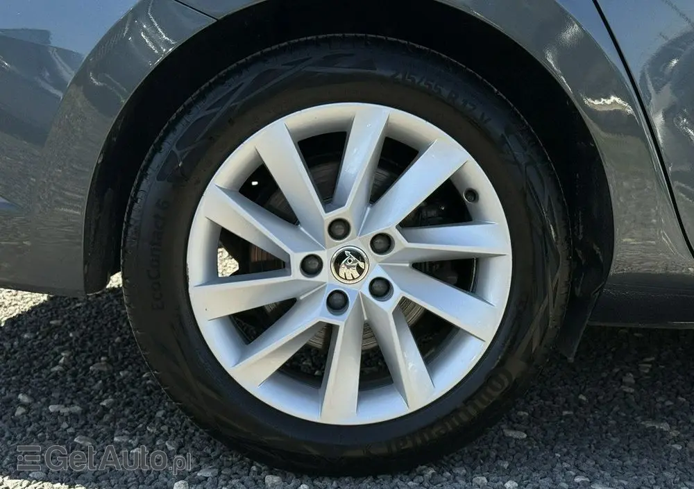 SKODA Superb 1.5 TSI Style DSG