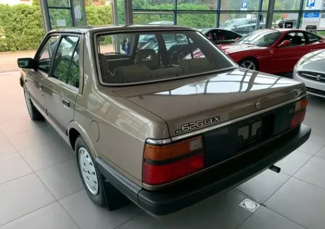 MAZDA 626 2.0 12V GLX 