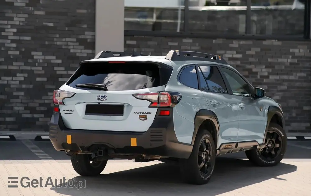 SUBARU Outback 