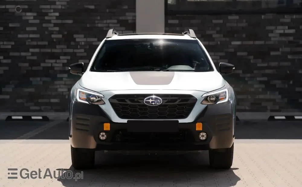 SUBARU Outback 