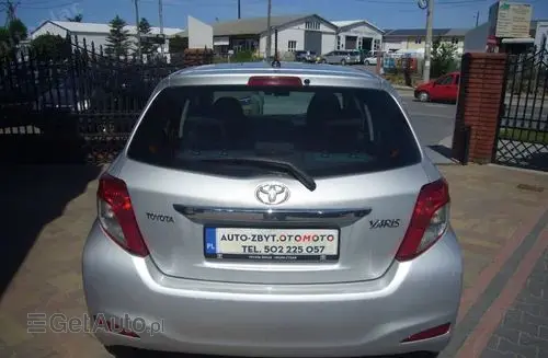 TOYOTA Yaris 