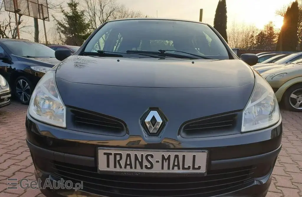 RENAULT Clio 