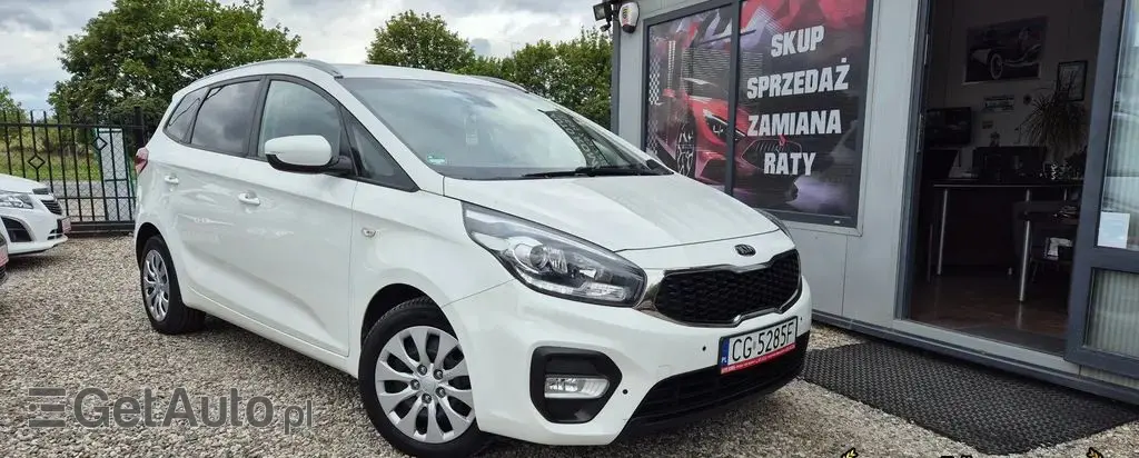 KIA Carens 