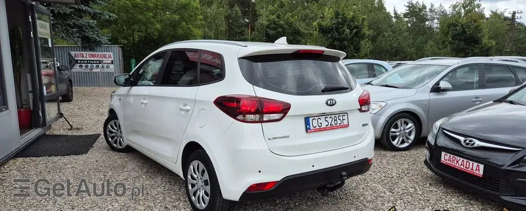 KIA Carens 