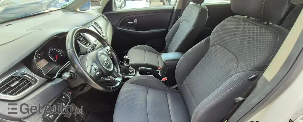 KIA Carens 