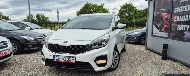 KIA Carens 