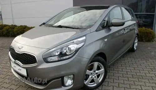 KIA Carens 