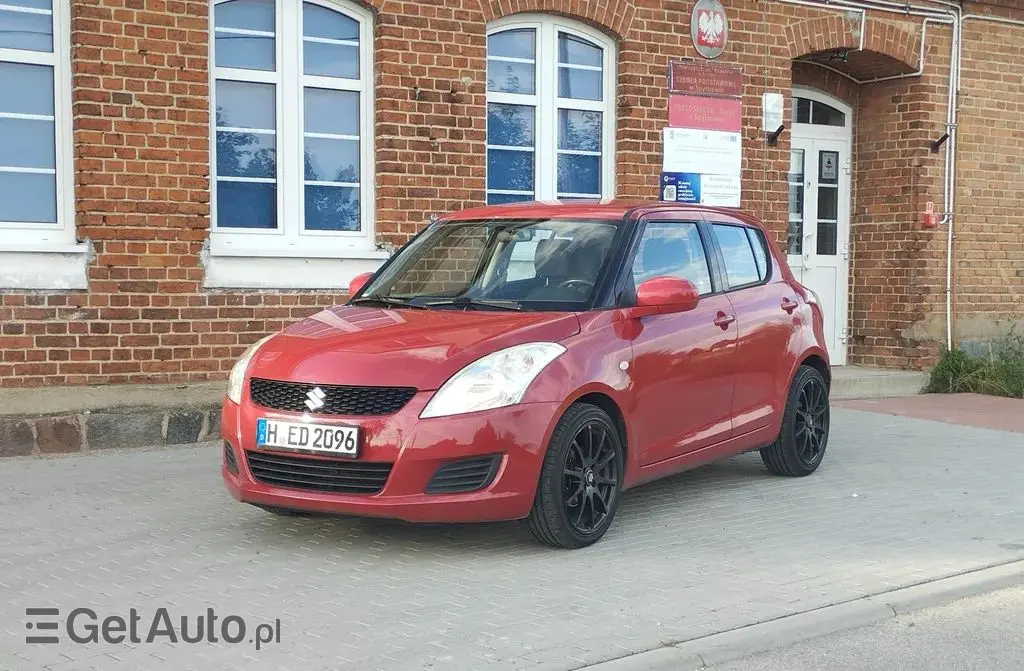 SUZUKI Swift 