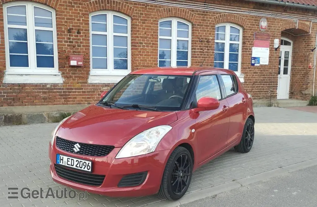 SUZUKI Swift 