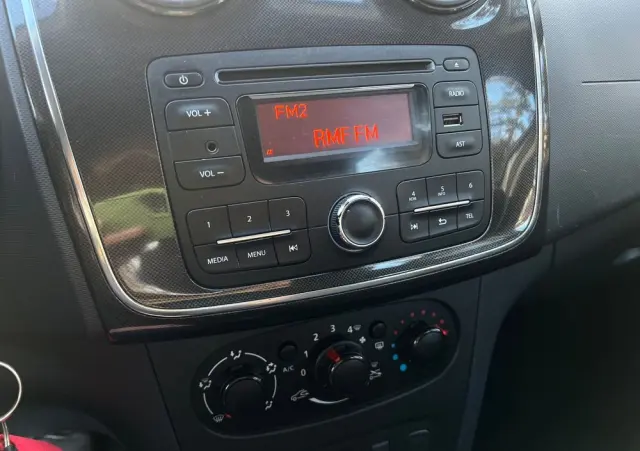 DACIA Sandero 1.0 SCe Access