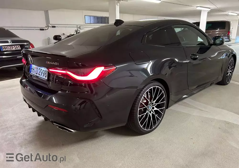 BMW Seria 4 M440i xDrive mHEV sport