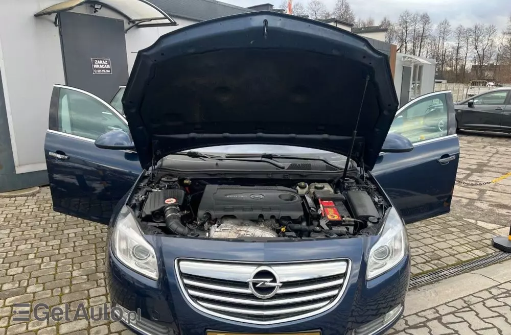 OPEL Insignia 