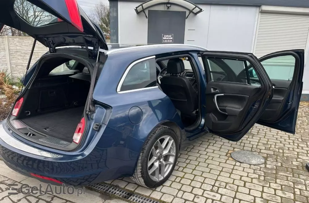 OPEL Insignia 