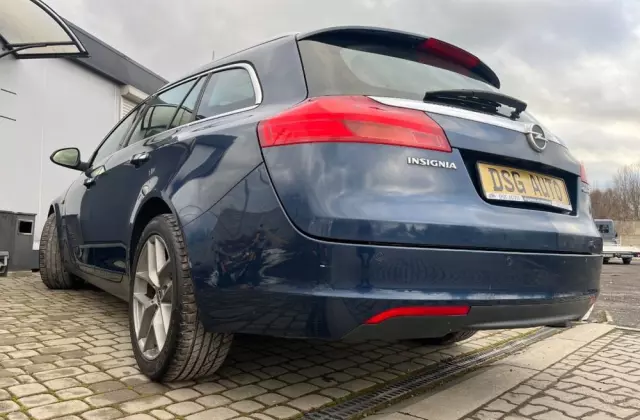 OPEL Insignia 