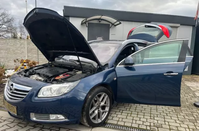 OPEL Insignia 