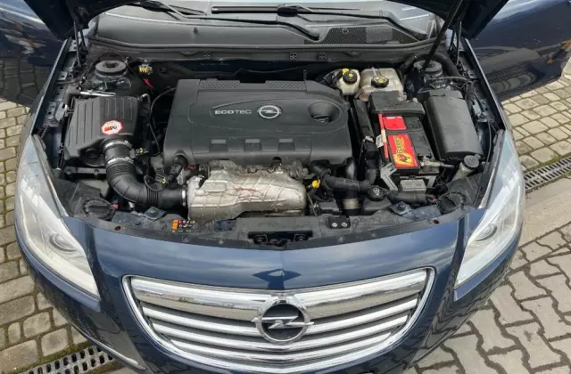 OPEL Insignia 