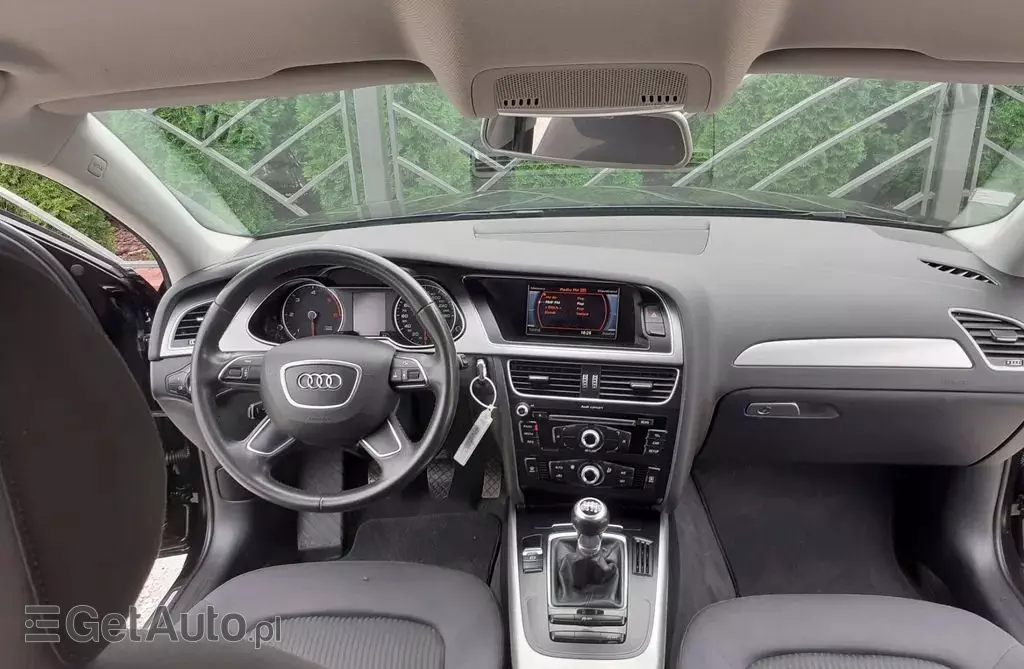AUDI A4 