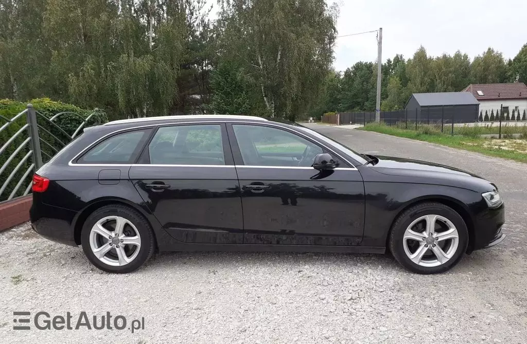 AUDI A4 