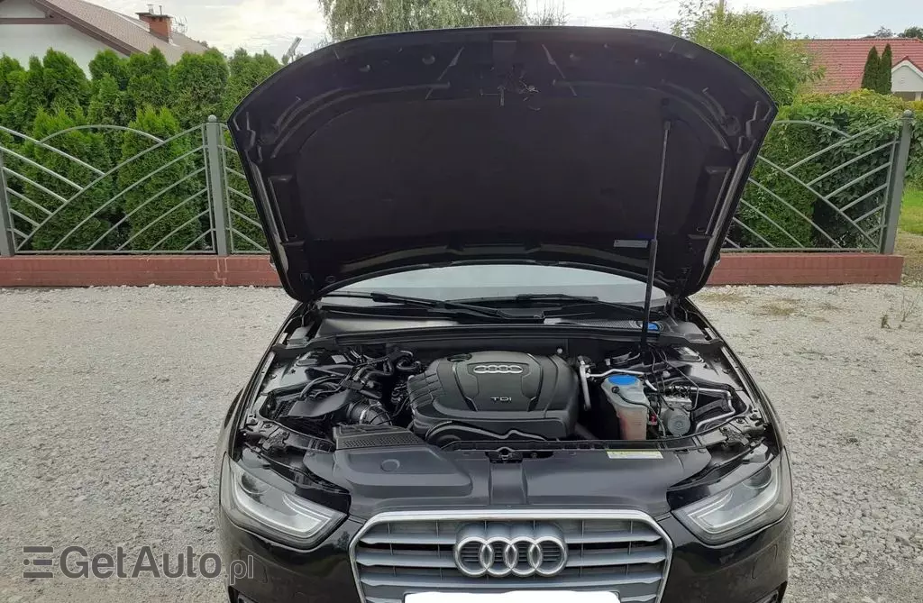 AUDI A4 