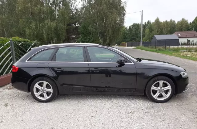 AUDI A4 
