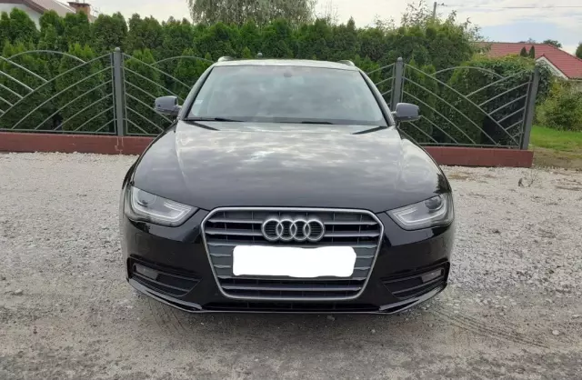 AUDI A4 