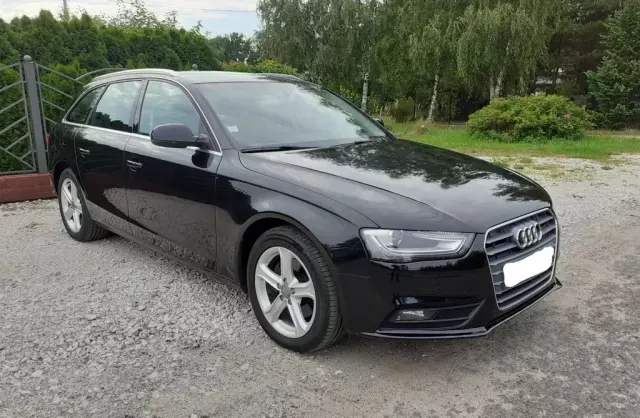 AUDI A4 
