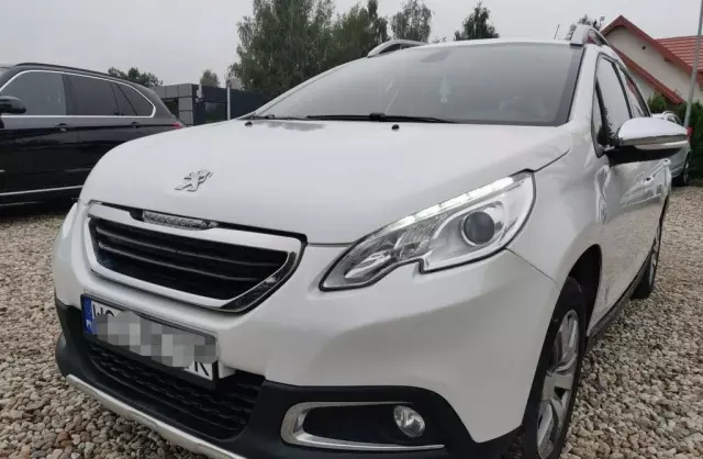 PEUGEOT 2008 