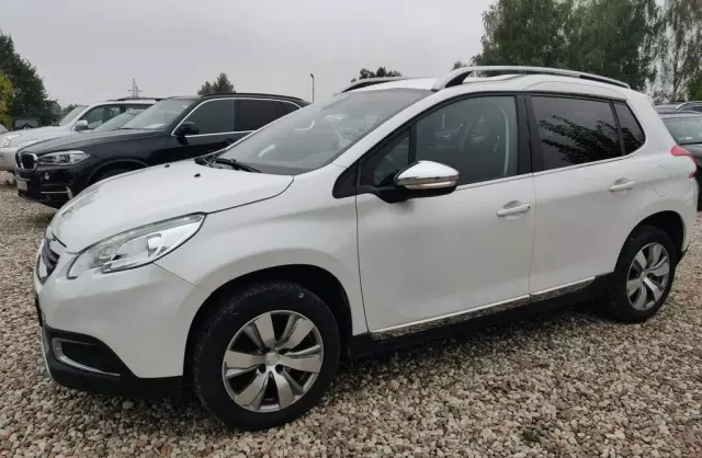 PEUGEOT 2008 