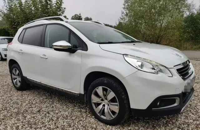 PEUGEOT 2008 