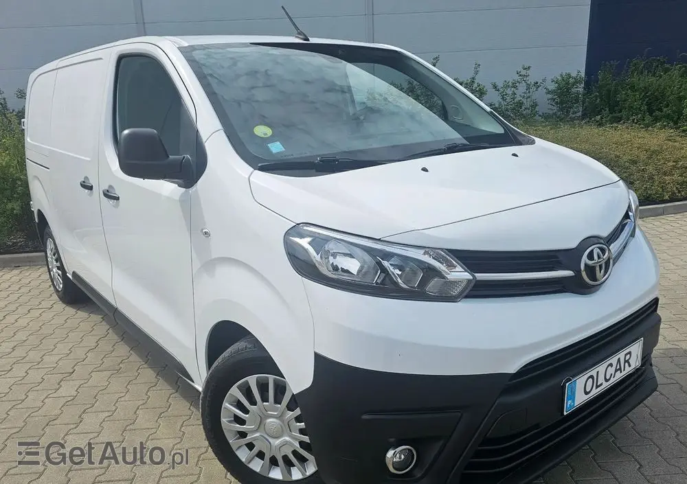 TOYOTA Proace 