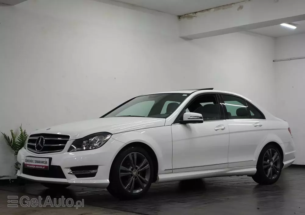 MERCEDES-BENZ Klasa C 250 7G-TRONIC Edition