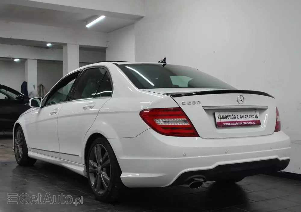 MERCEDES-BENZ Klasa C 250 7G-TRONIC Edition