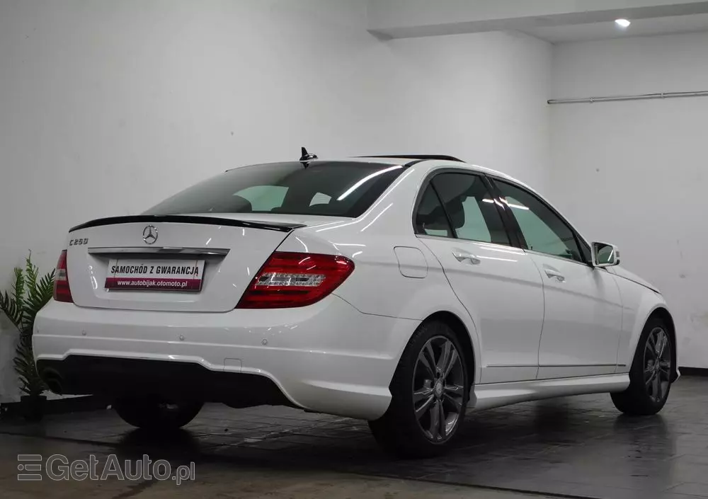 MERCEDES-BENZ Klasa C 250 7G-TRONIC Edition