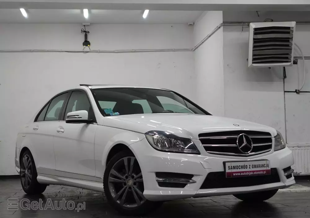 MERCEDES-BENZ Klasa C 250 7G-TRONIC Edition