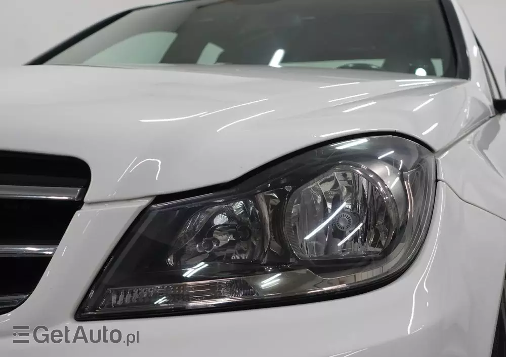 MERCEDES-BENZ Klasa C 250 7G-TRONIC Edition
