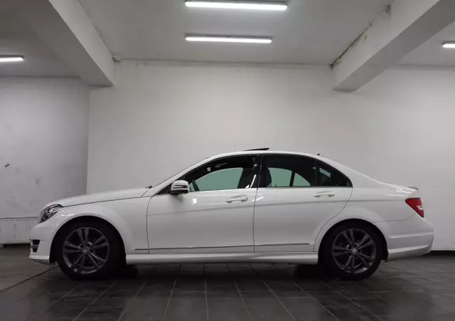 MERCEDES-BENZ Klasa C 250 7G-TRONIC Edition