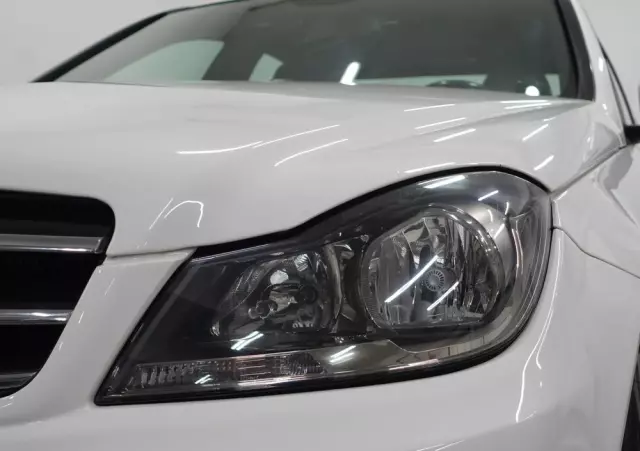 MERCEDES-BENZ Klasa C 250 7G-TRONIC Edition