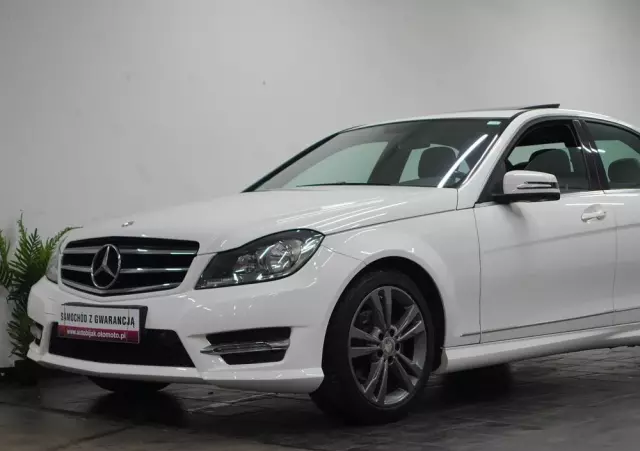 MERCEDES-BENZ Klasa C 250 7G-TRONIC Edition