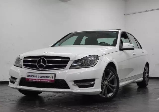MERCEDES-BENZ Klasa C 250 7G-TRONIC Edition