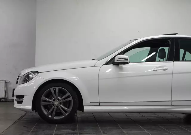 MERCEDES-BENZ Klasa C 250 7G-TRONIC Edition