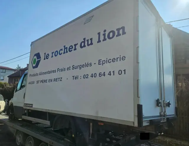 IVECO DAILY 35C18 CHŁODNIA  / KONTENER 