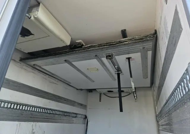 IVECO DAILY 35C18 CHŁODNIA  / KONTENER 