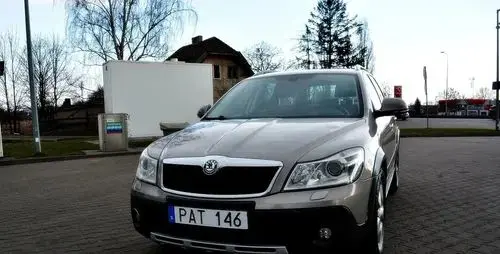 SKODA Octavia 
