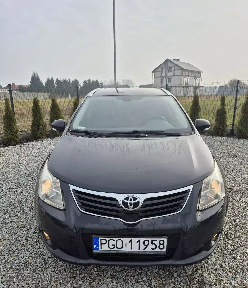 TOYOTA Avensis 