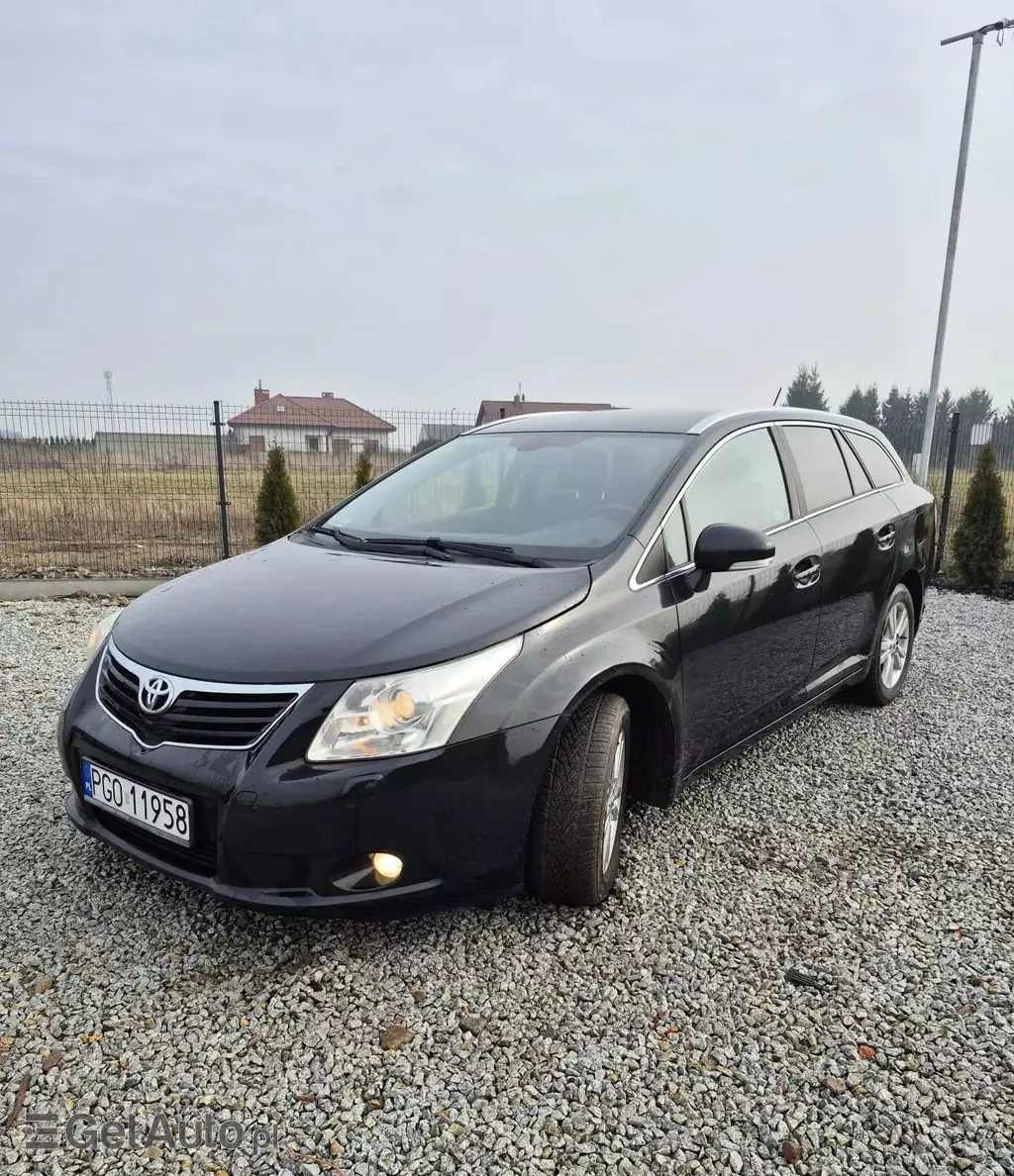 TOYOTA Avensis 