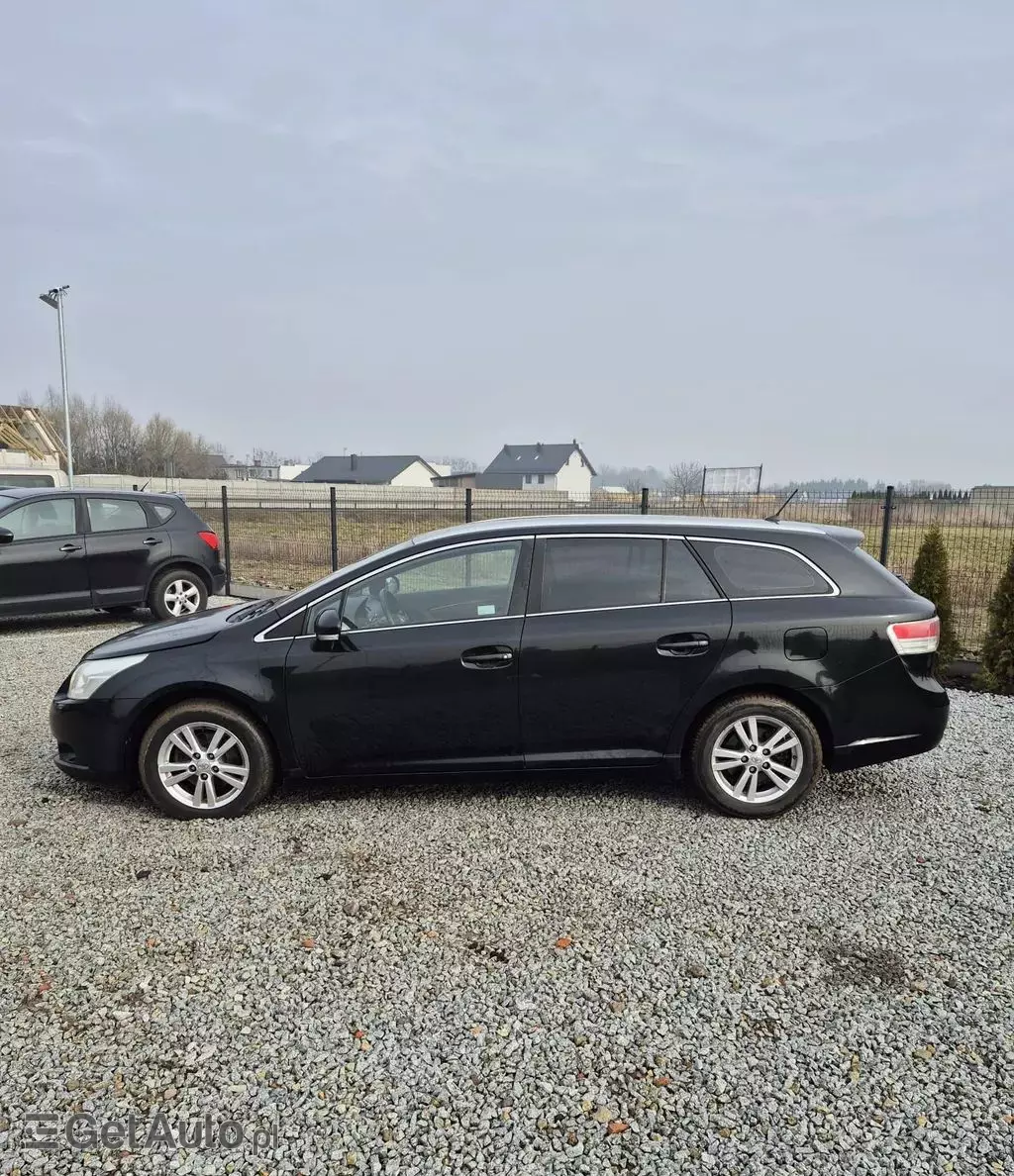 TOYOTA Avensis 