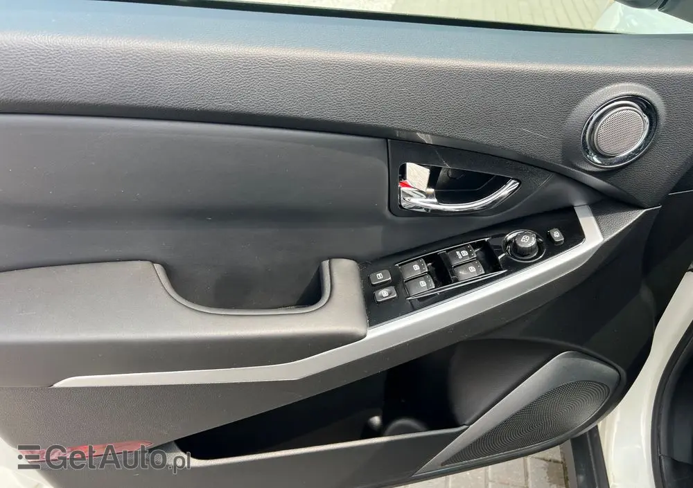 SSANGYONG/KGM Korando 2.0 Eco e-XDi DPF 2WD Sapphire